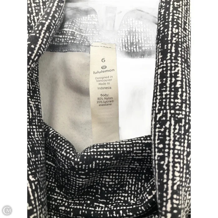 Athletic Top Long Sleeve Collar By Lululemon In Black, Size: 6