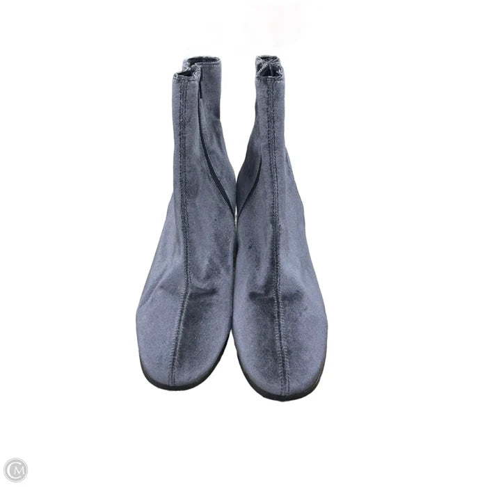 Boots Ankle Heels By Chinese Laundry In Purple, Size: 9.5
