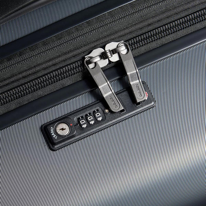 Delsey Cruise 3.0 28" Expandable Spinner - tsa locks