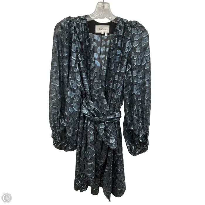 Dress Casual Short By Cma In Black & Blue, Size: M