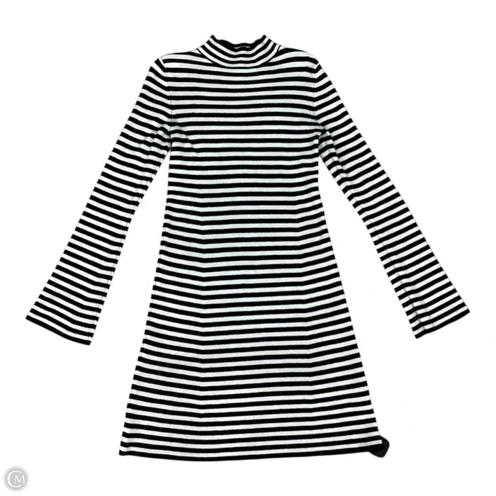 Dress Casual Short By Express In Striped Pattern, Size: S