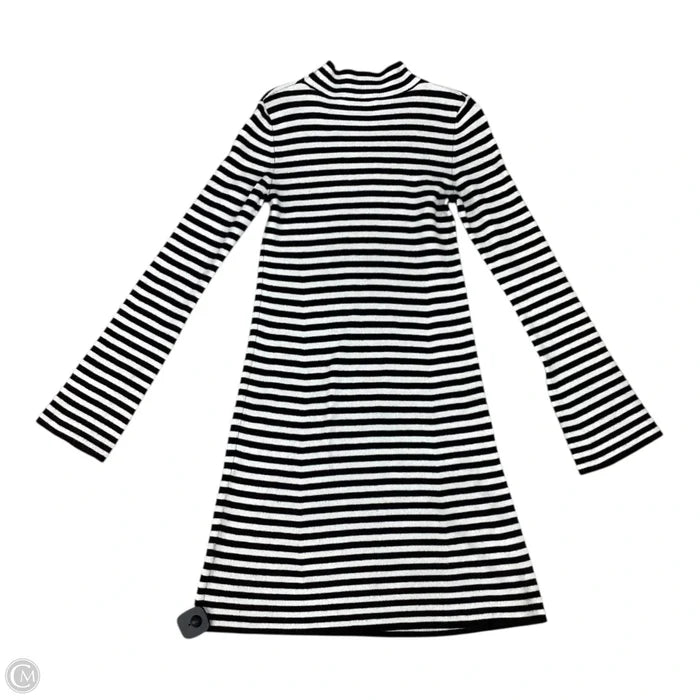 Dress Casual Short By Express In Striped Pattern, Size: S