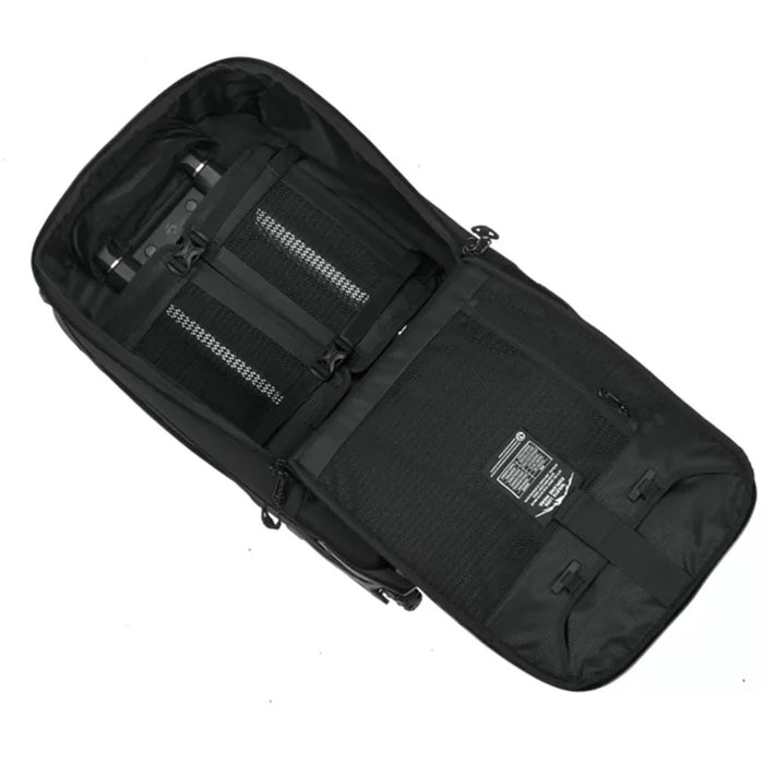Eagle Creek Tarmac XE 2 Wheel Carry On - inside