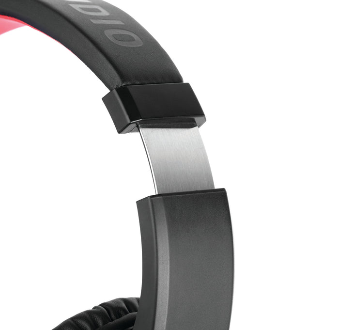 Grid Legion 800 Headphones Closeup