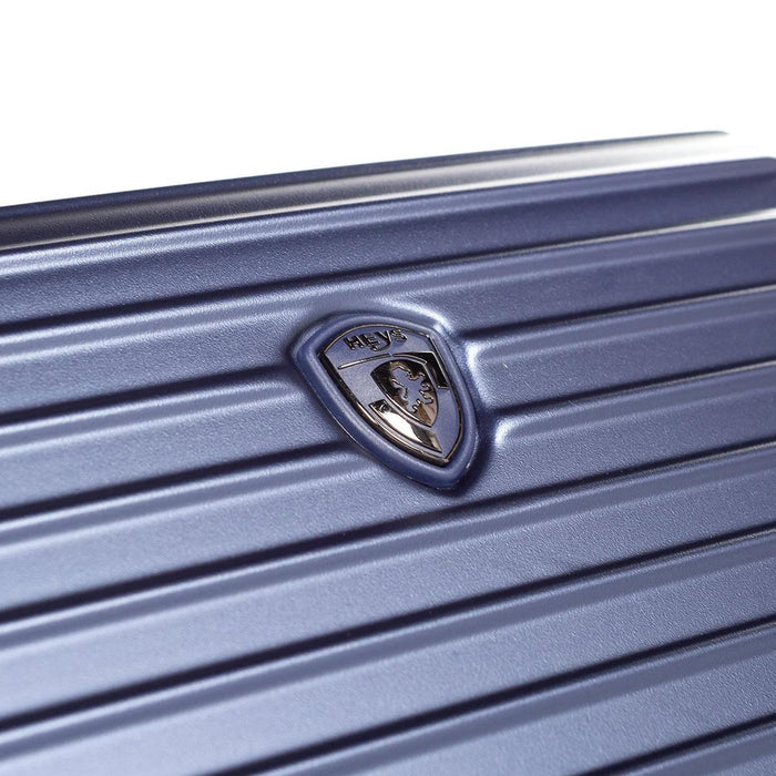 Heys CRUZE 30" Expandable Spinner - Heys Logo
