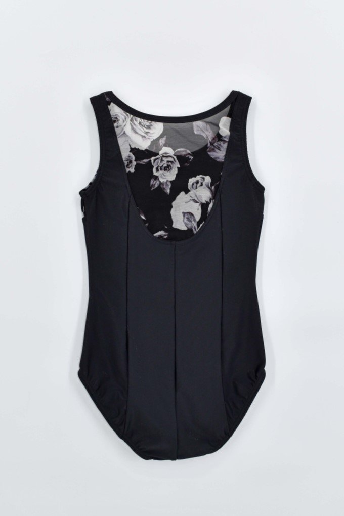 Last Call: BELLA in Rose Garden · Night Bloom