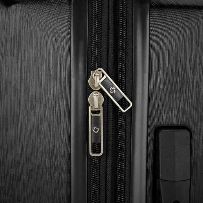 Samsonite Alliance SE Carry On Spinner - Logo Zipper Pulls