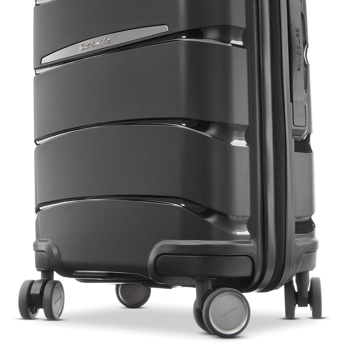 Samsonite Outline Pro 22x14x9 Carry On Spinner - wheels