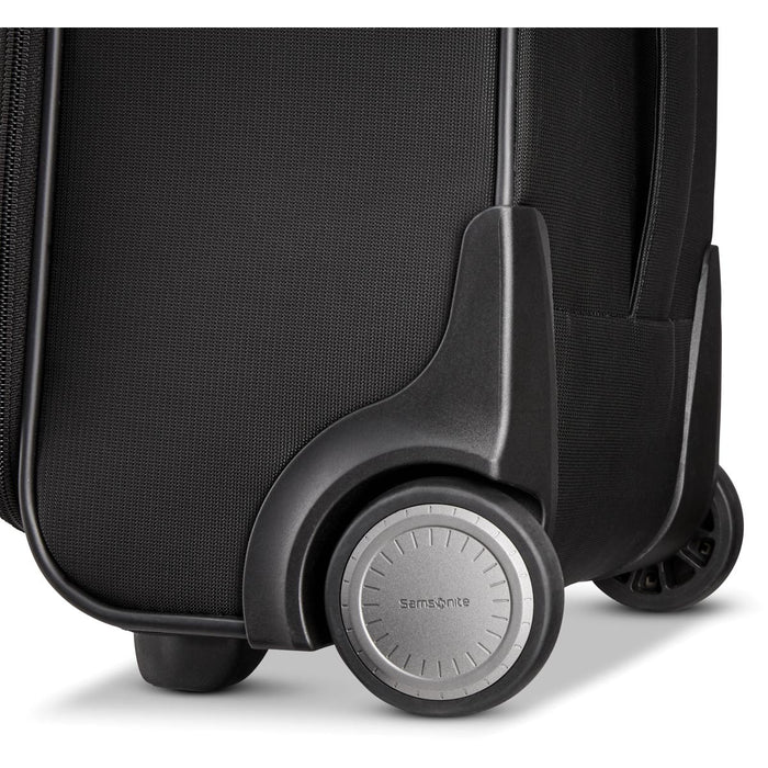 Samsonite Silhouette 17 Wheeled Underseater - inline wheels