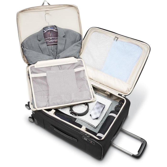 Samsonite Silhouette 17 Medium Spinner - inside packed