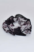 Scrunchie in Rose Garden