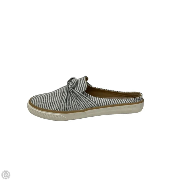 Shoes Flats By Clothes Mentor In Blue & White, Size: 7.5