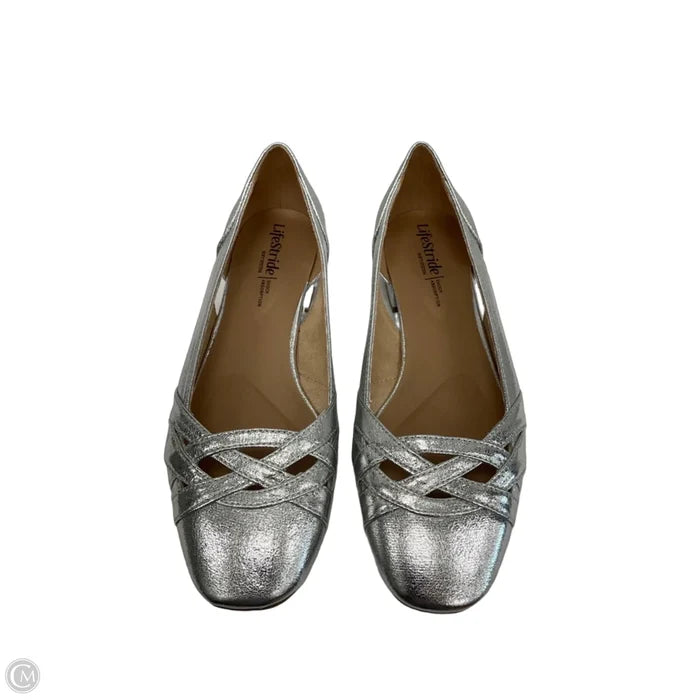 Shoes Flats By Life Stride In Silver, Size: 8