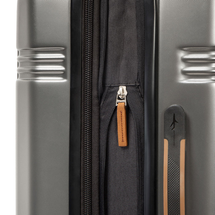 Skyway Glacier Bay 24" Medium Check-In Spinner - Lexington Luggage