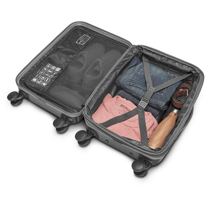 Solo New York Re-Serve Carry On Spinner - inside packed